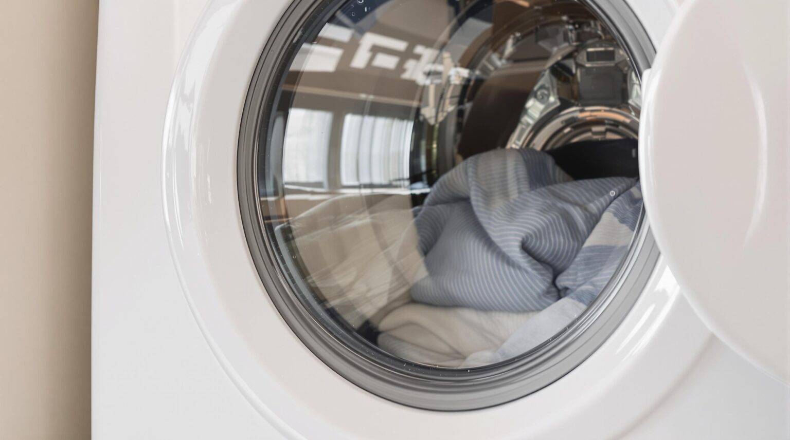 Wasmachine Deur Gaat Niet Open Oorzaken + oplossingen!